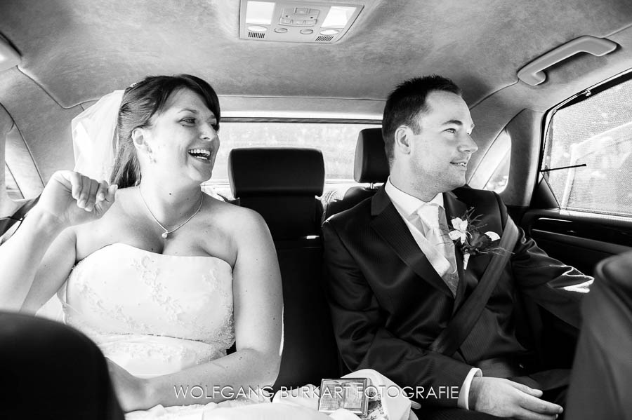 Hochzeits-Fotografie München, Hochzeitsfoto im Auto