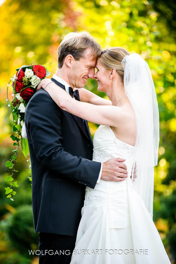 Hochzeit Fotograf Unterhaching, Brautpaarbild in der Alten Gärtnerei