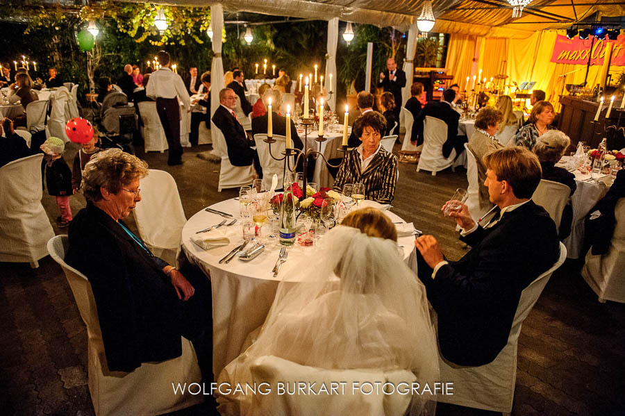 Hochzeit Fotograf München, Hochzeitsfeier in der Alten Gärtnerei in Taufkirchen