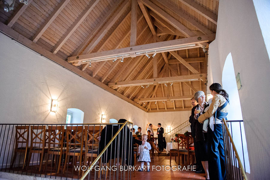 Hochzeit Foto-Reportage München, Hochzeitsfotografie in Schloss Blutenburg