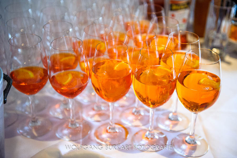 Hochzeitsfotograf Obermenzing, Sektempfang mit Aperol Spritz