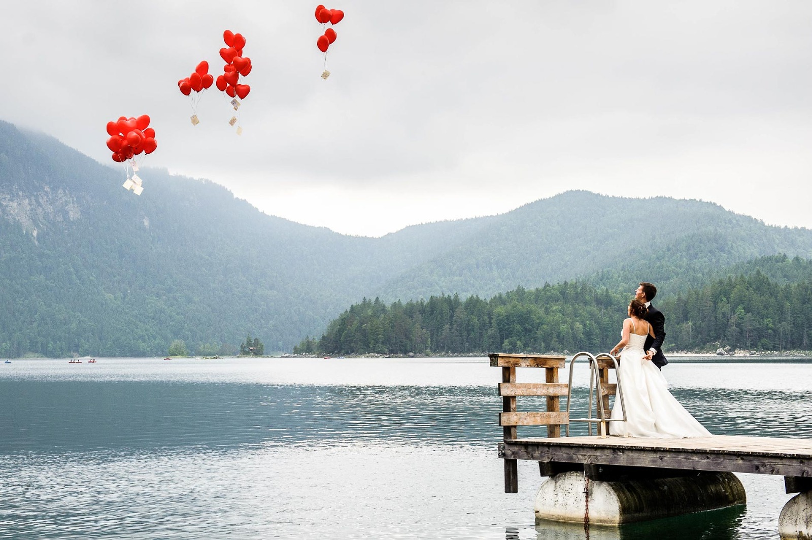 Hochzeits-Fotograf Garmisch-Partenkirchen, Brautpaar in Grainau am Eibsee